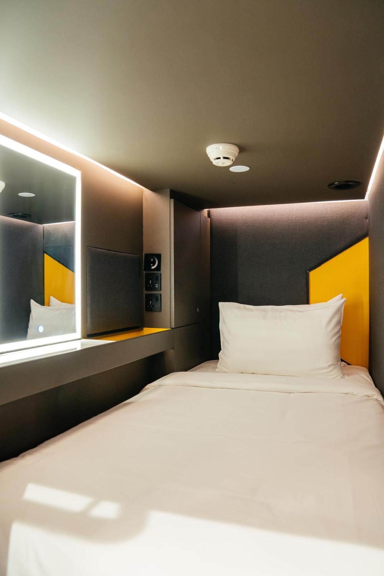 Capsuletransit Sleep Lounge Klia T1 Airport Hotel - Landside, Public Area At Lvl 5 Sepang Buitenkant foto